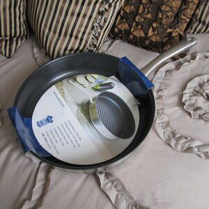 NWT non-stick grill pan